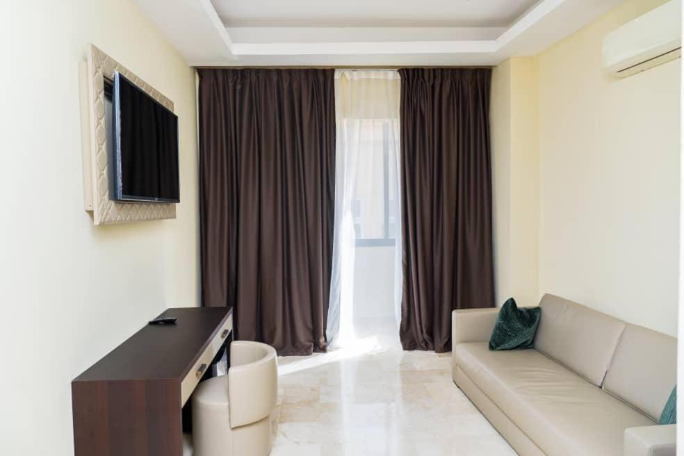 Hotel Bachou Dakar Buitenkant foto
